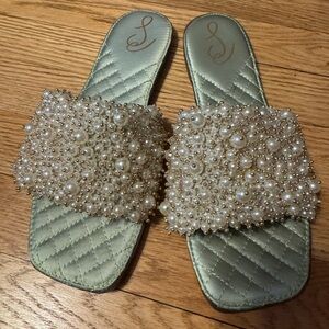 Sam Edelman pistachio Elijah pearl embellished slide size 9